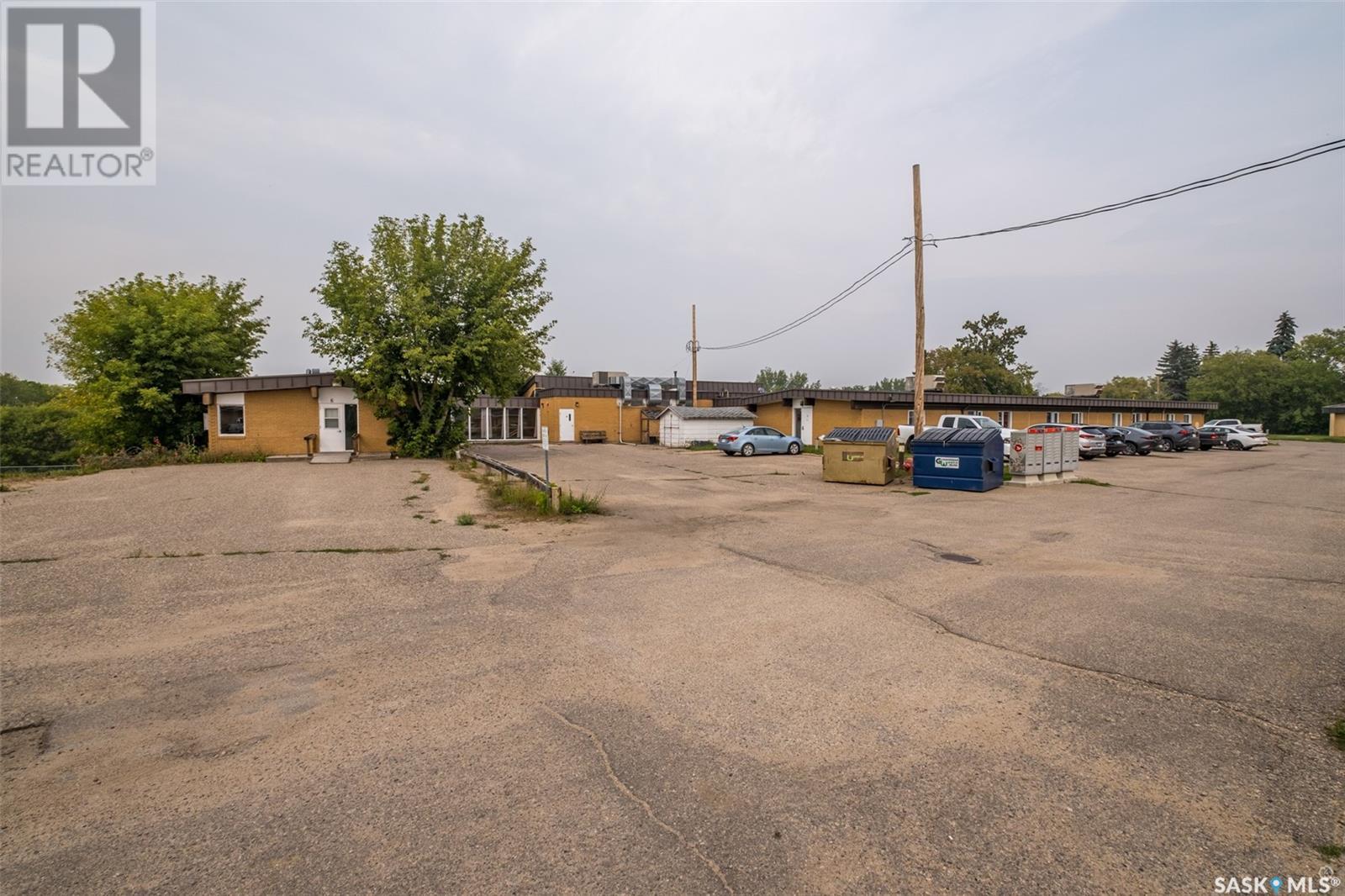 701 13th Street W Property Photo 18
