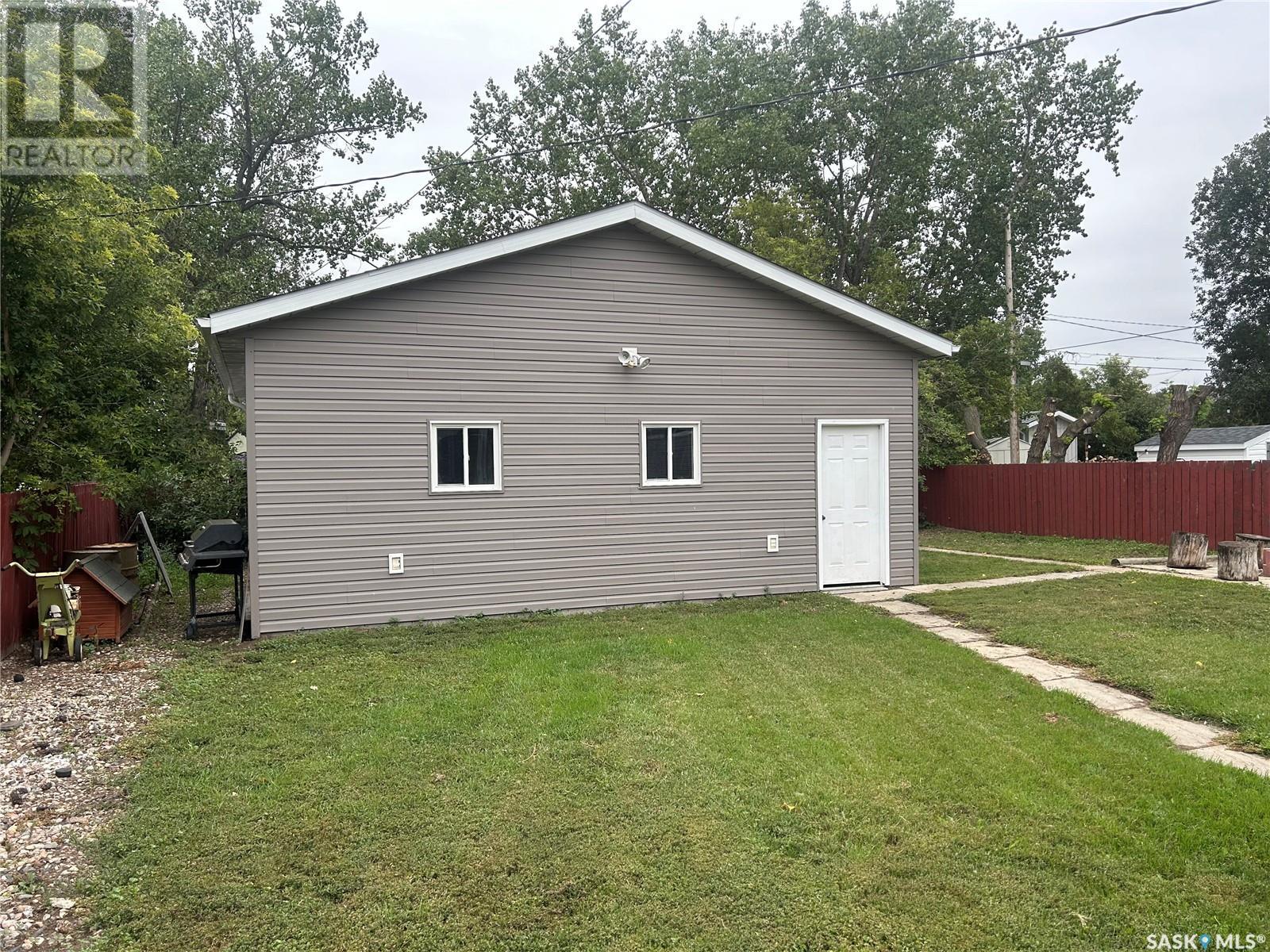 229 Aldridge Street Property Photo 7