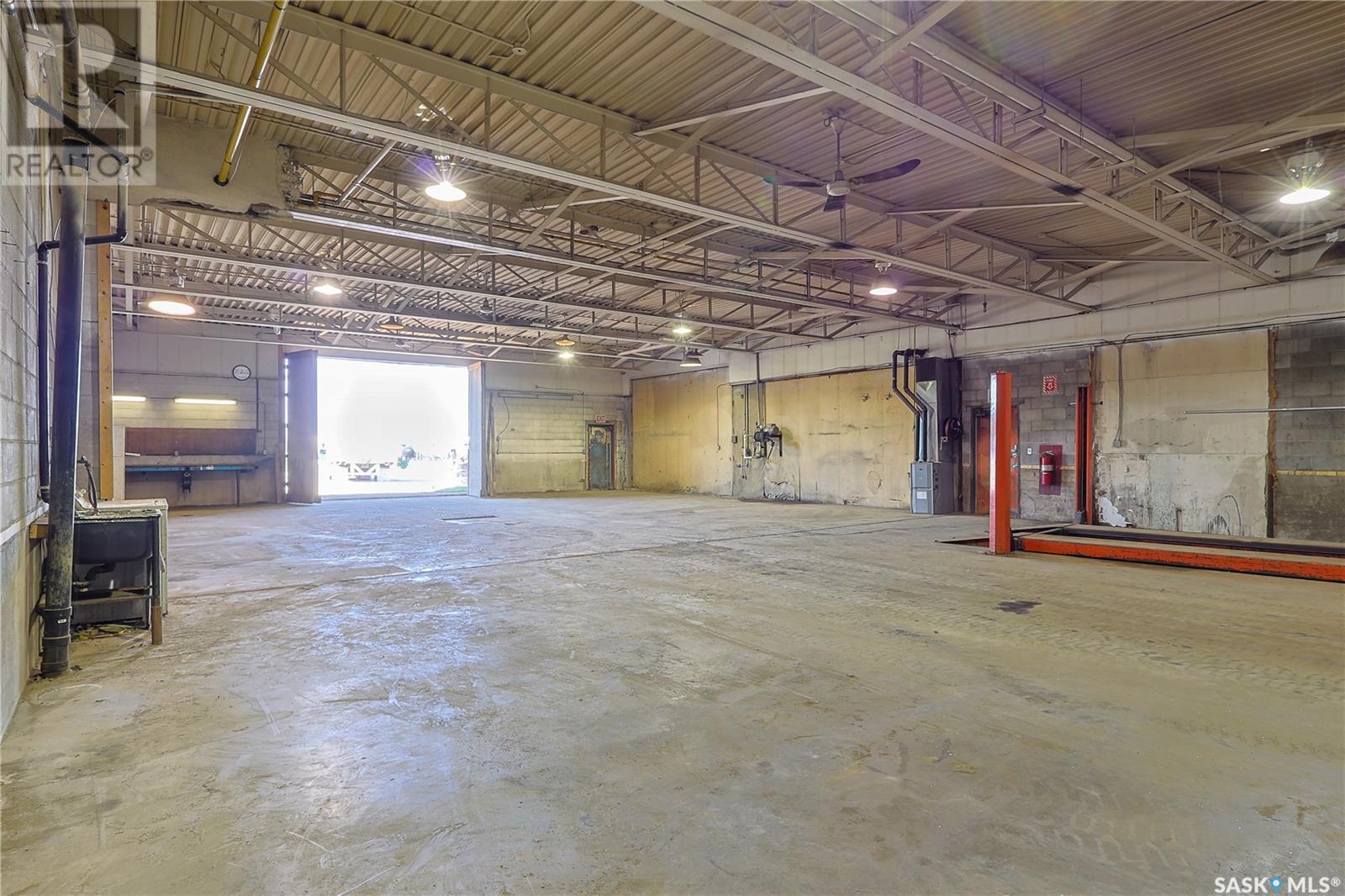 568 18th Street E Property Photo 15