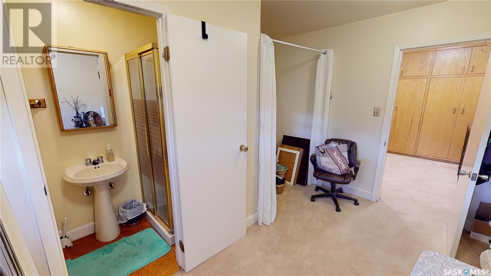 202 2nd Street E Property Photo 35