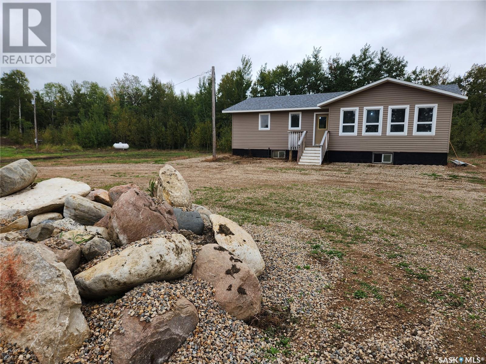 Dreger Acreage Property Photo 1