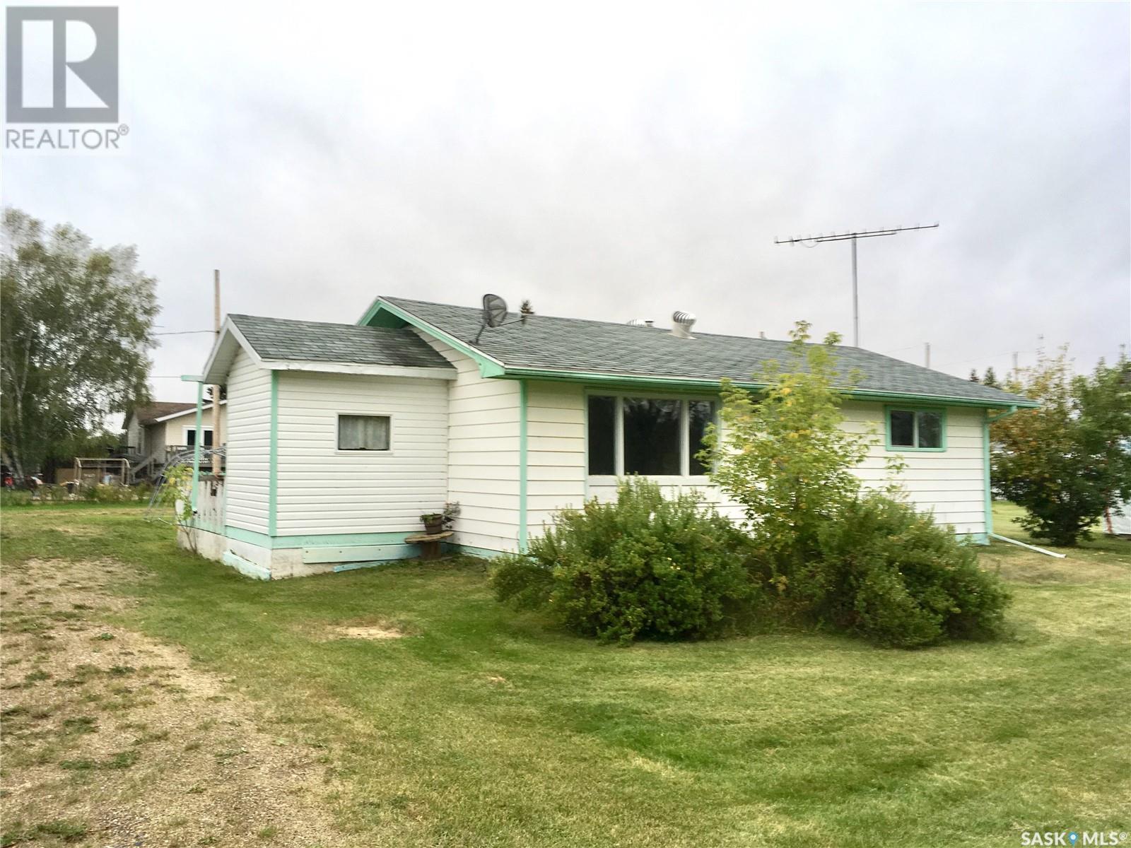 113 1st Street W Property Photo