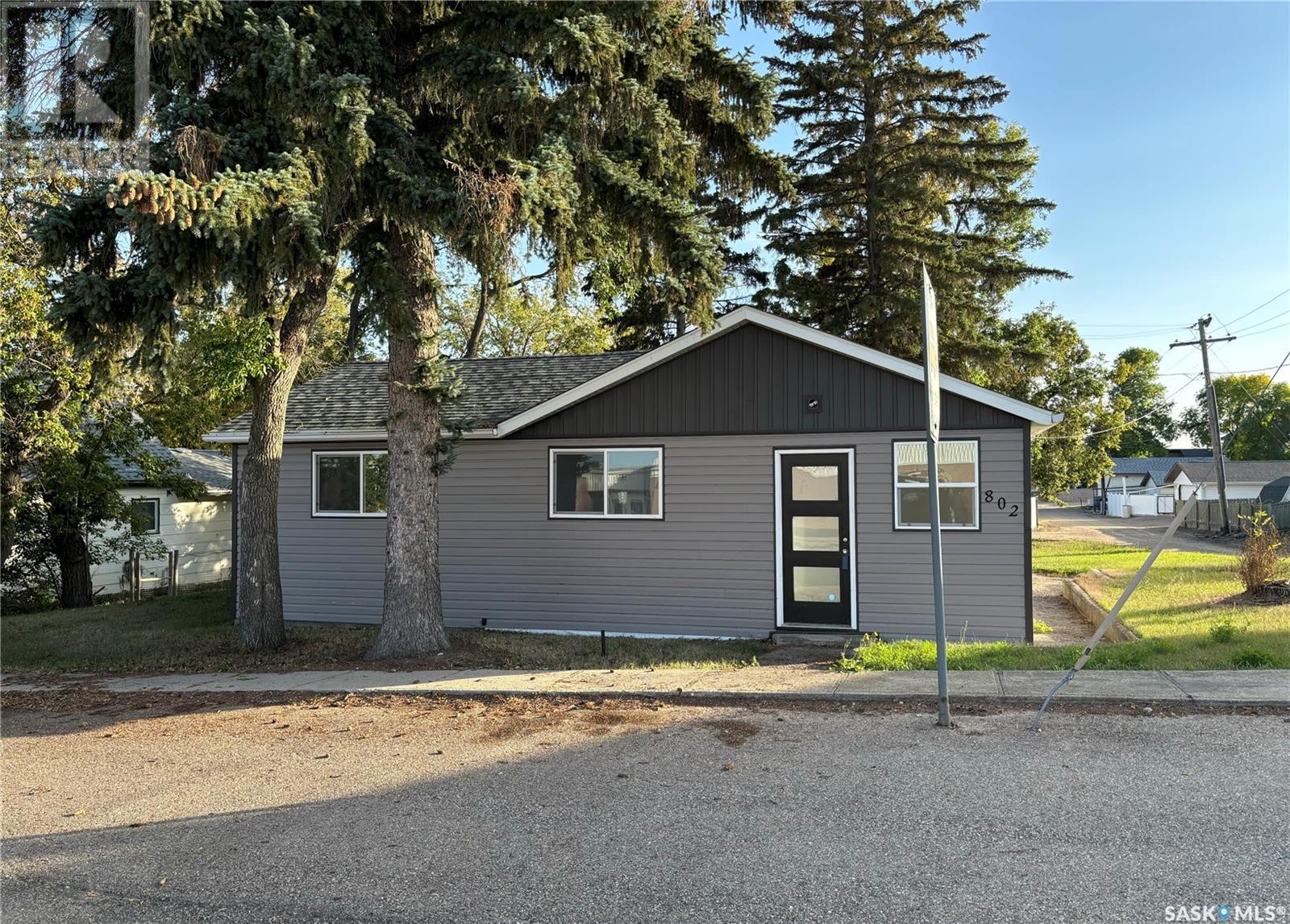 802 4th Avenue Property Photo