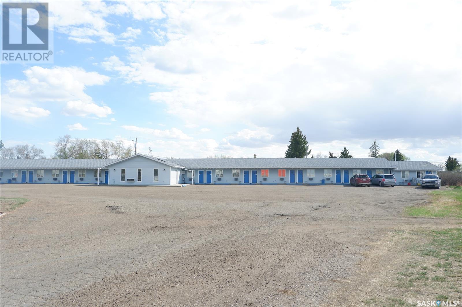 143 Railway Avenue Property Photo 3