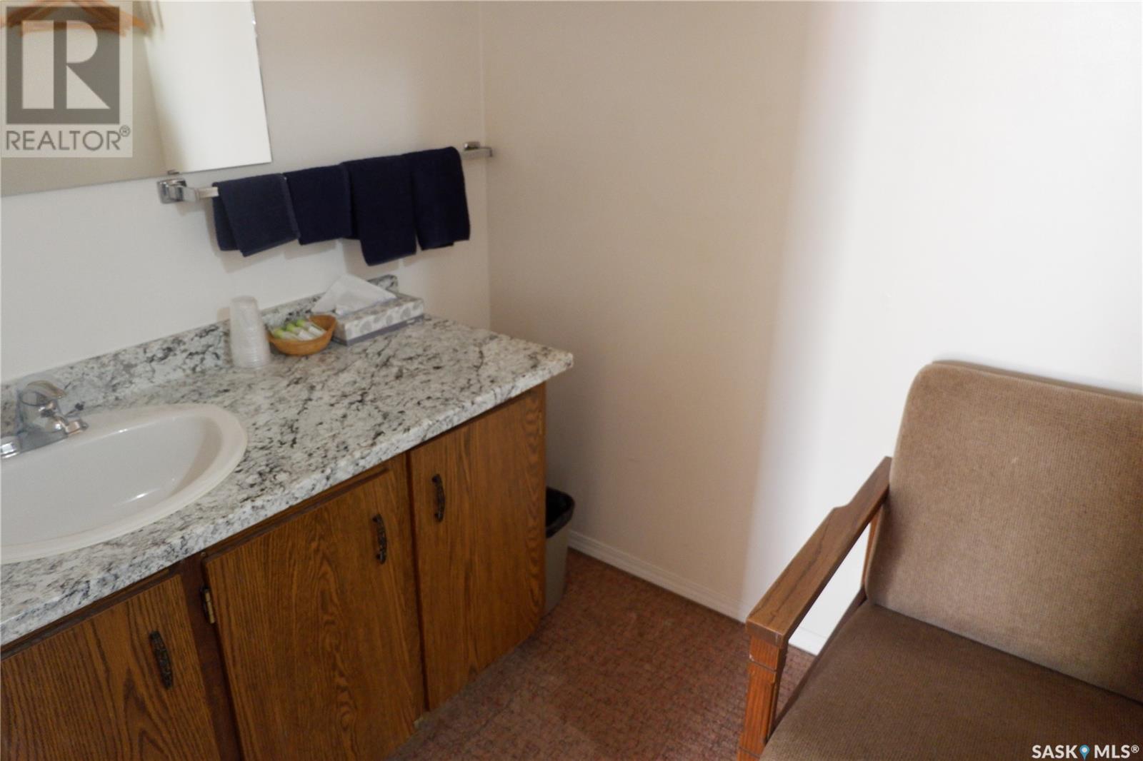 143 Railway Avenue Property Photo 11