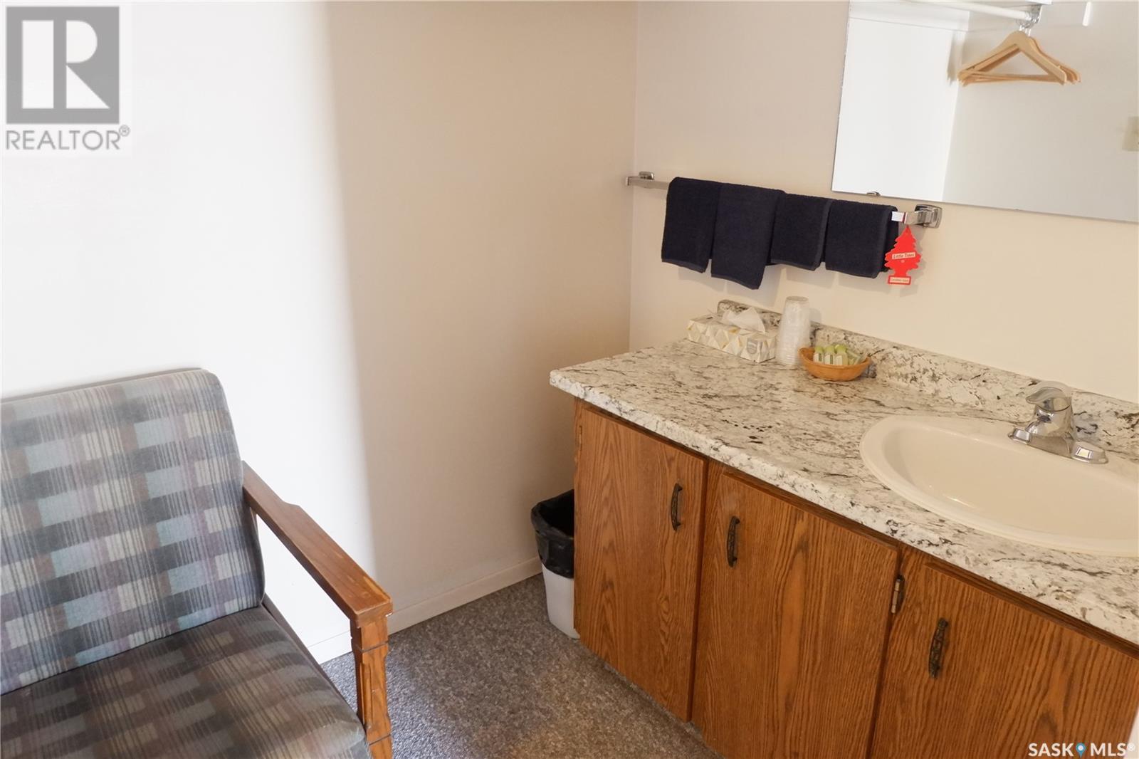 143 Railway Avenue Property Photo 17