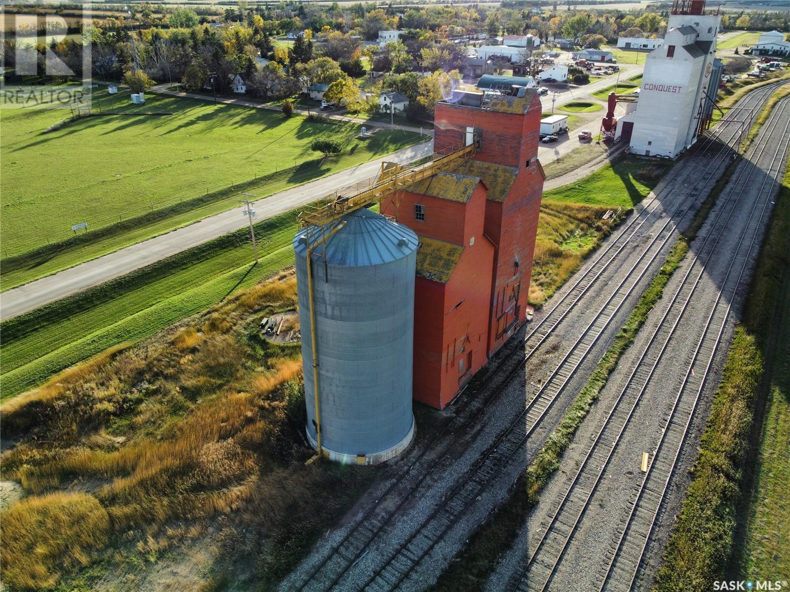 620 Railway Avenue Property Photo 13