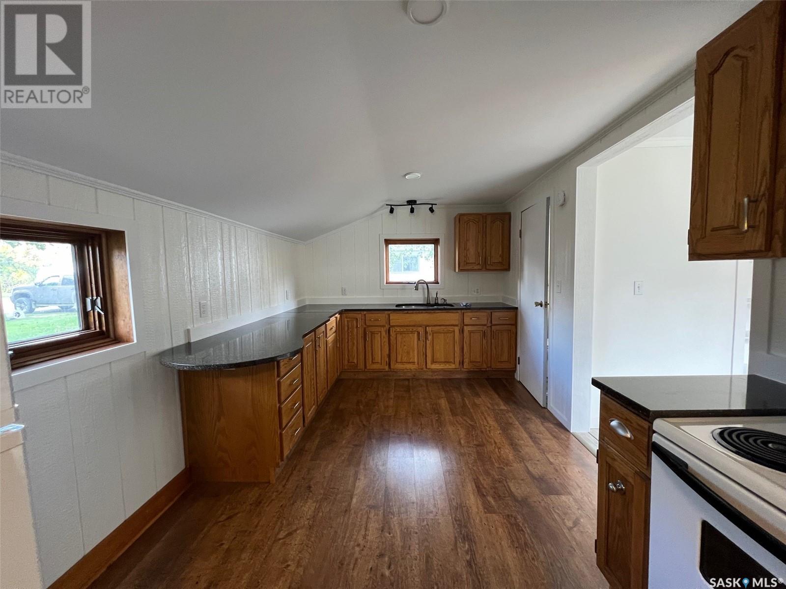 311 1st Street Property Photo 3