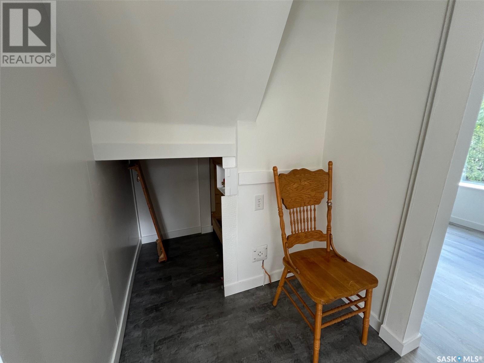 311 1st Street Property Photo 6
