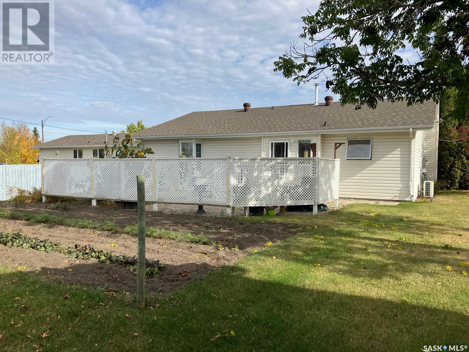 324 5th Street N Property Photo 40