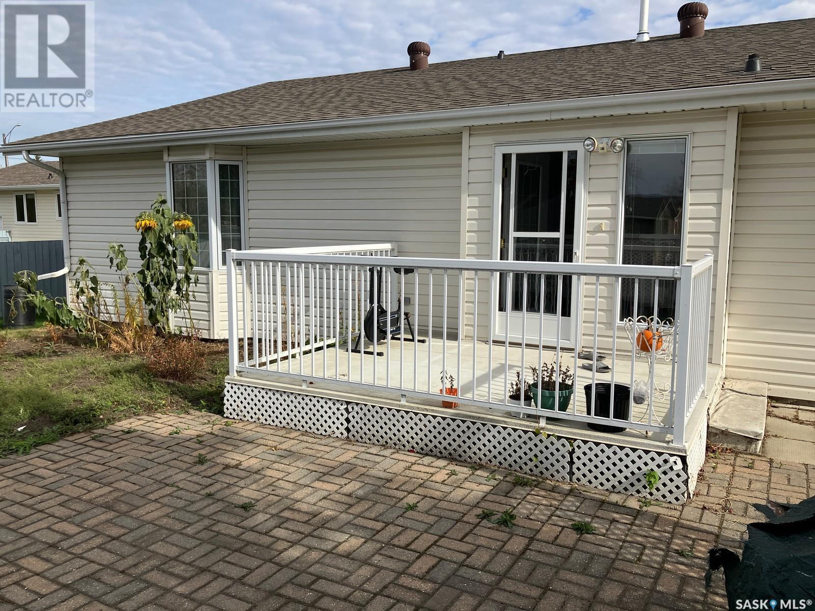 324 5th Street N Property Photo 41