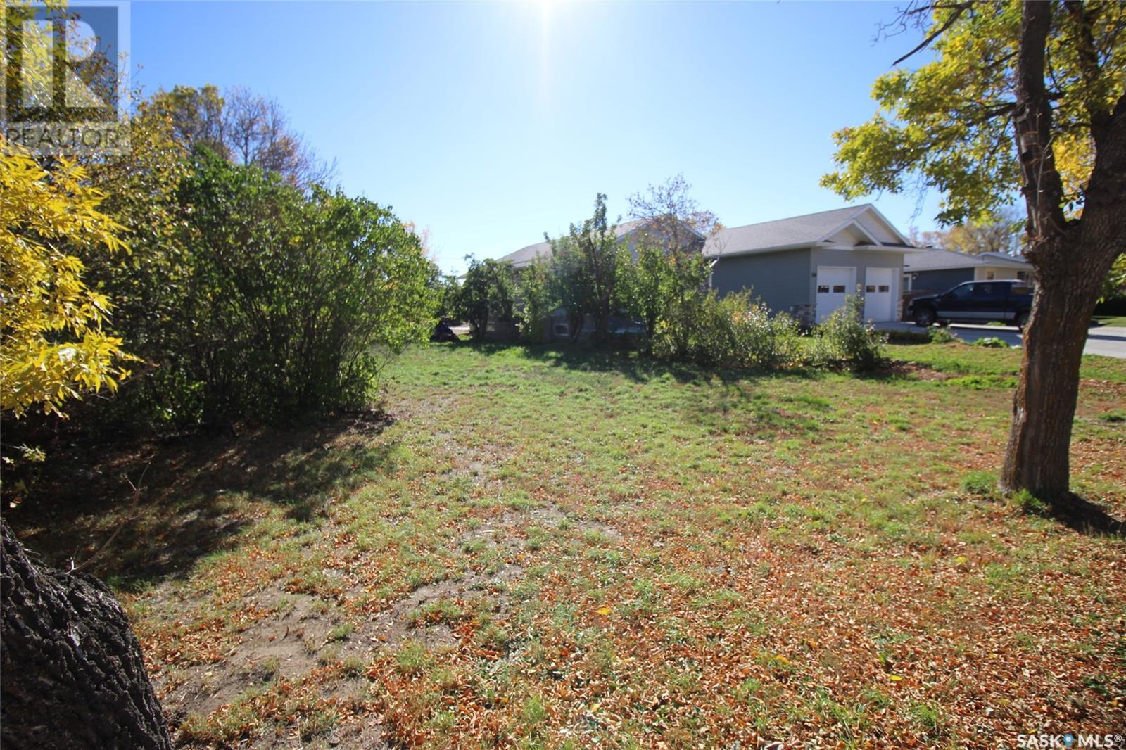 370 3rd Avenue E Property Photo 1