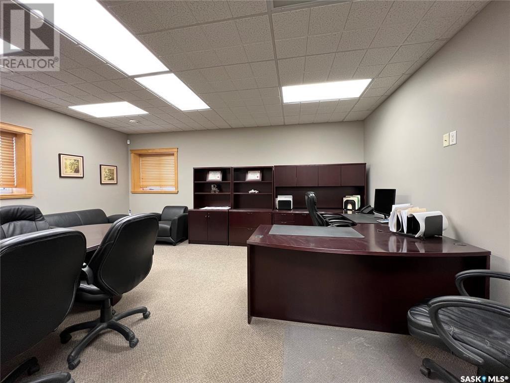 16 Mcleod Road Property Photo 29