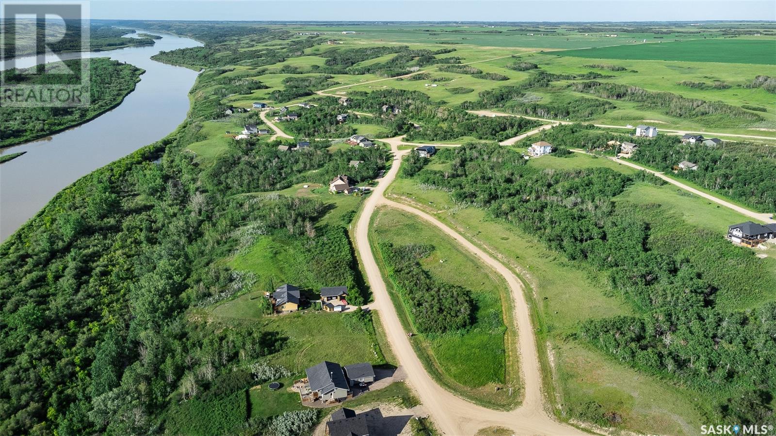 412 Saskatchewan Road Property Photo 2