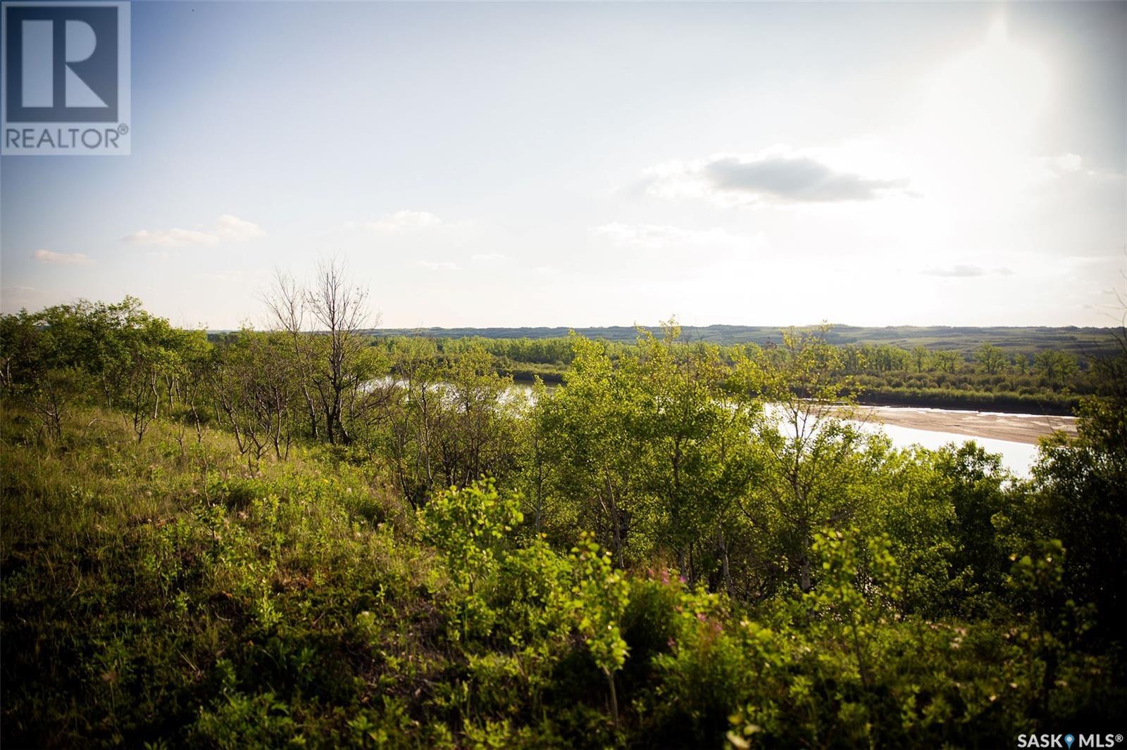 412 Saskatchewan Road Property Photo 3