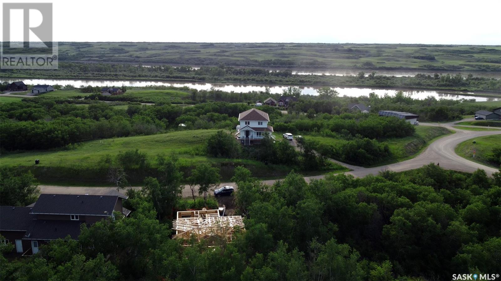 412 Saskatchewan Road Property Photo 6