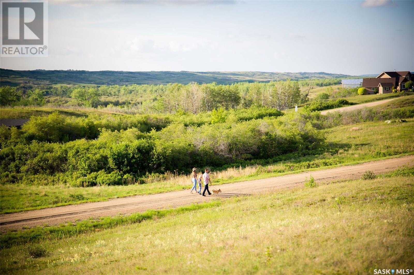 451 Saskatchewan Road Property Photo 3