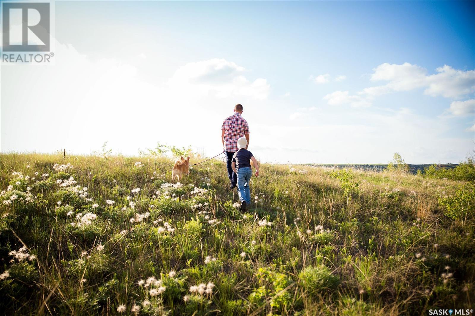 451 Saskatchewan Road Property Photo 8