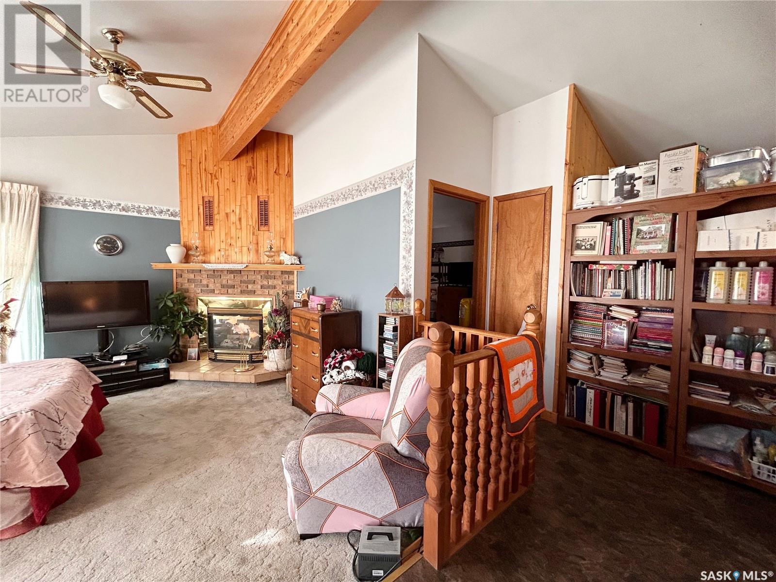 11 Warren Street Property Photo 5