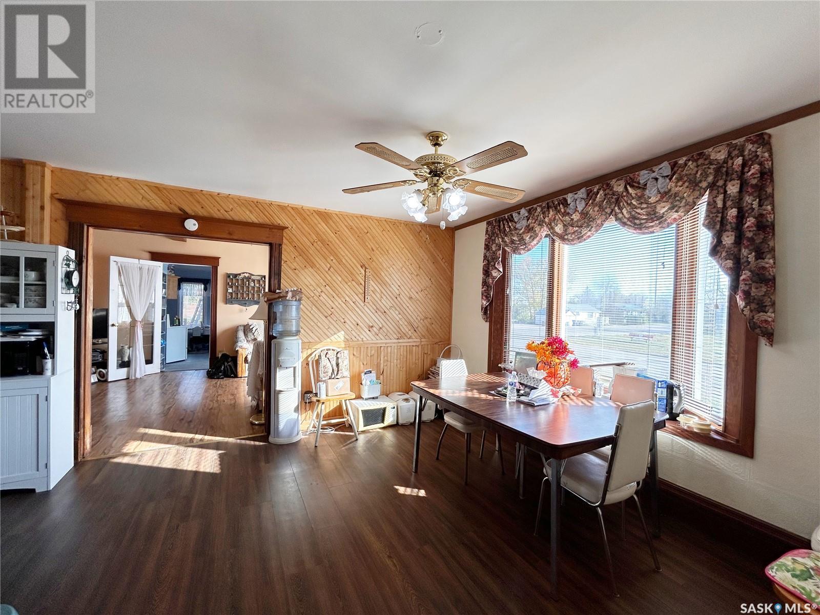 11 Warren Street Property Photo 6