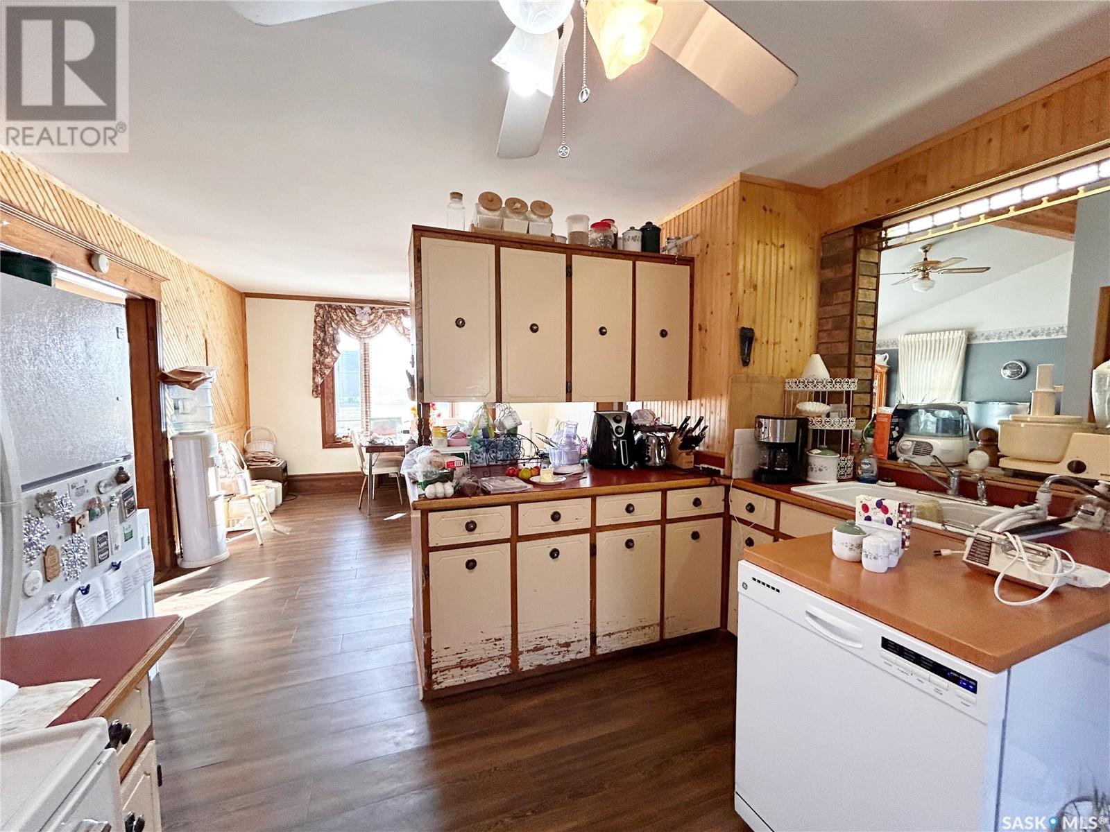 11 Warren Street Property Photo 10