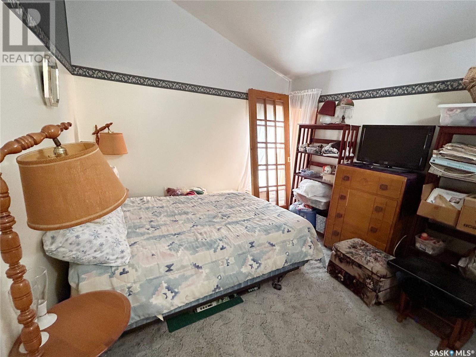 11 Warren Street Property Photo 12