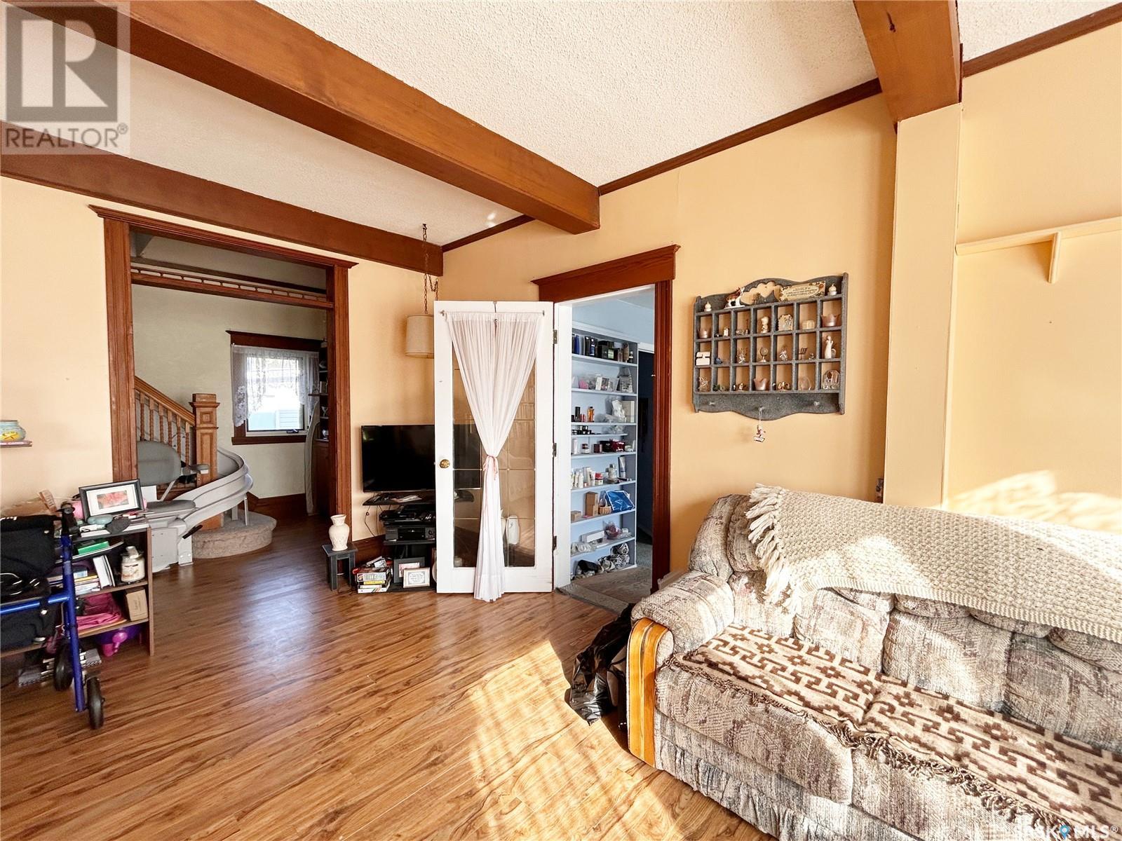 11 Warren Street Property Photo 15