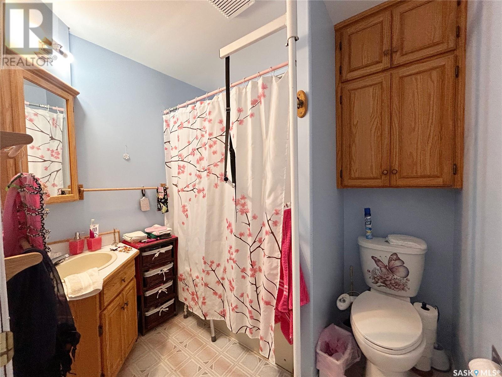 11 Warren Street Property Photo 20