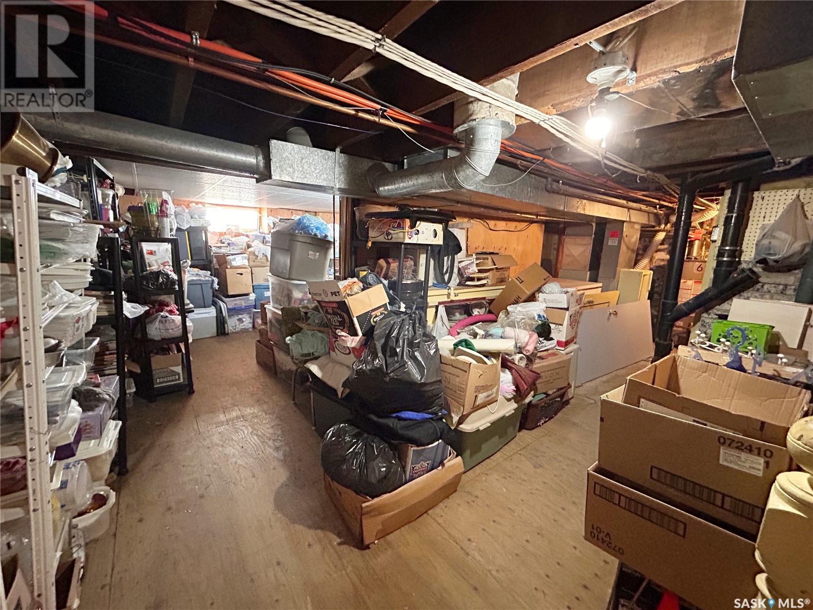 11 Warren Street Property Photo 30