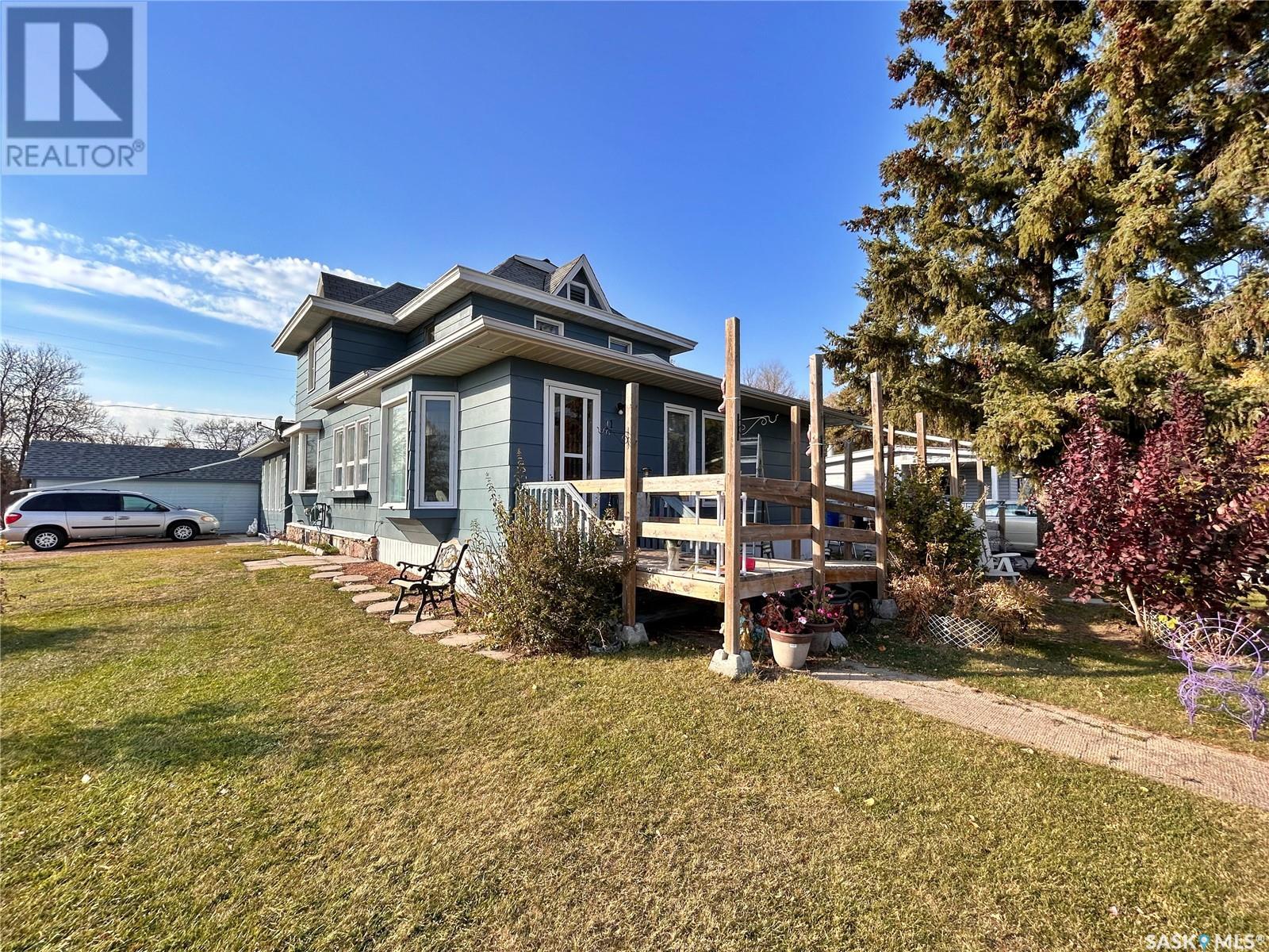 11 Warren Street Property Photo 32