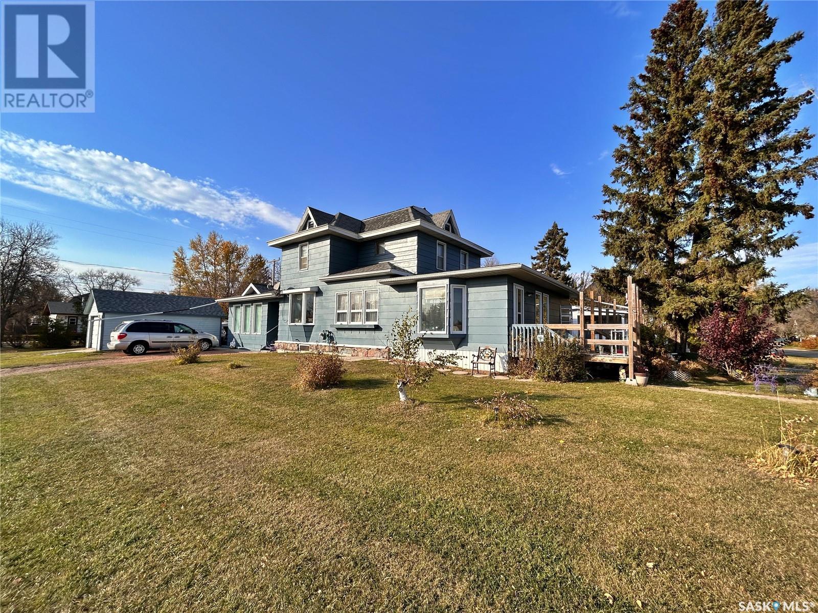 11 Warren Street Property Photo 33