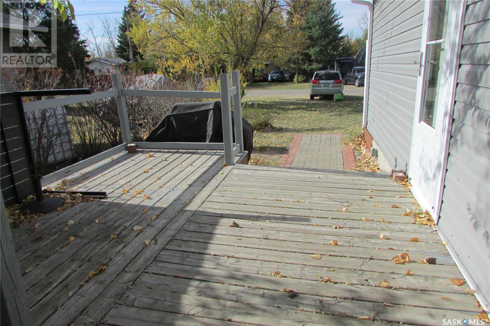 425 Mistusinne Crescent Property Photo 29