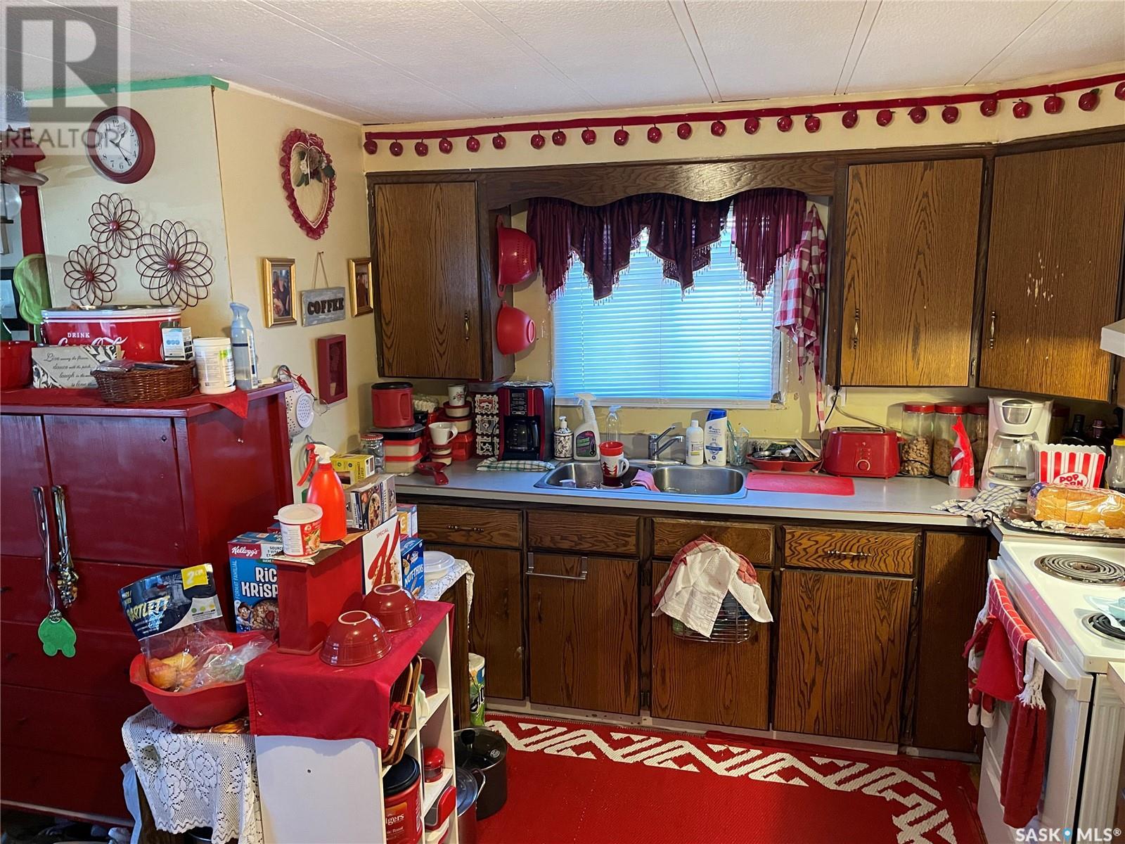 516 7th Avenue E Property Photo 3