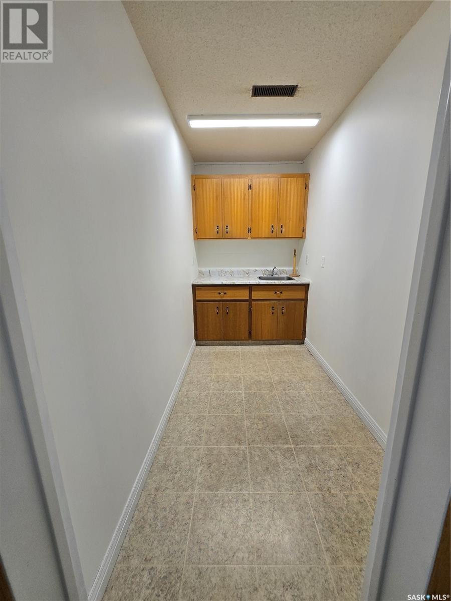 231 12th Avenue Property Photo 10