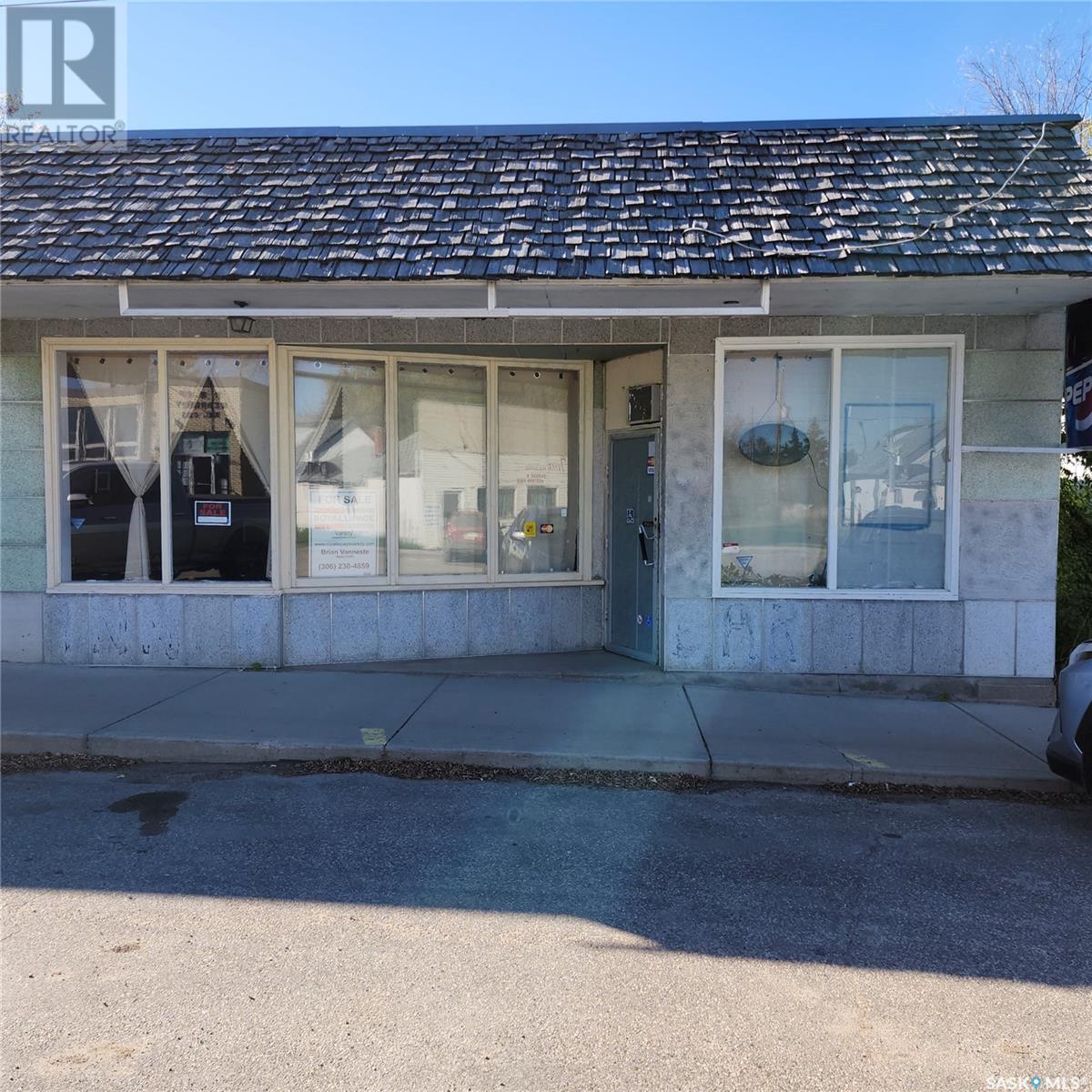 14 Main Street Property Photo 2