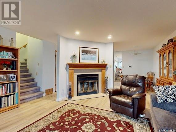 26 2338 Assiniboine Avenue E Property Photo 4