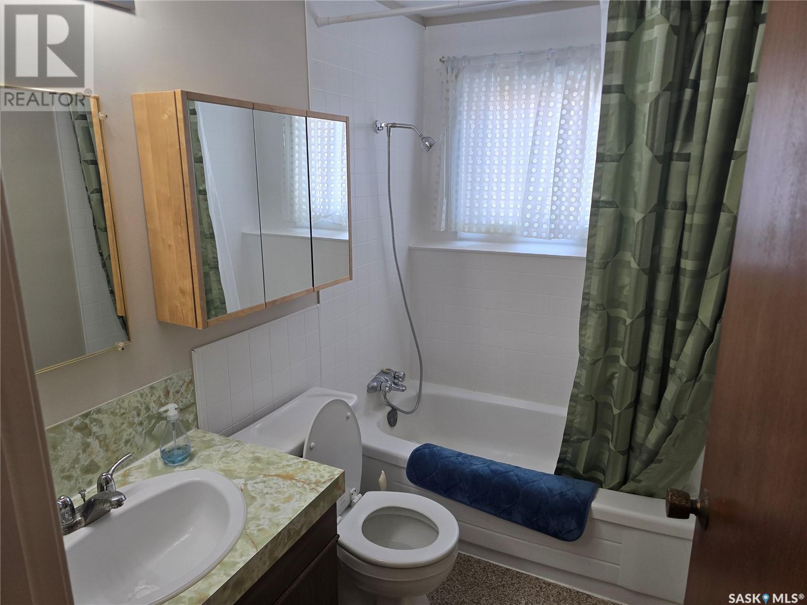 Abcd 201 King Street Property Photo 4