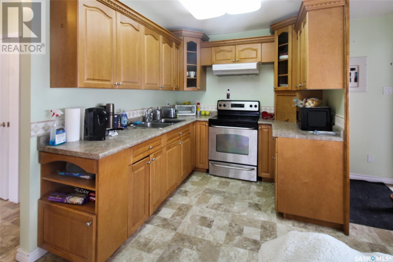 235 Sidney Street Property Photo 4