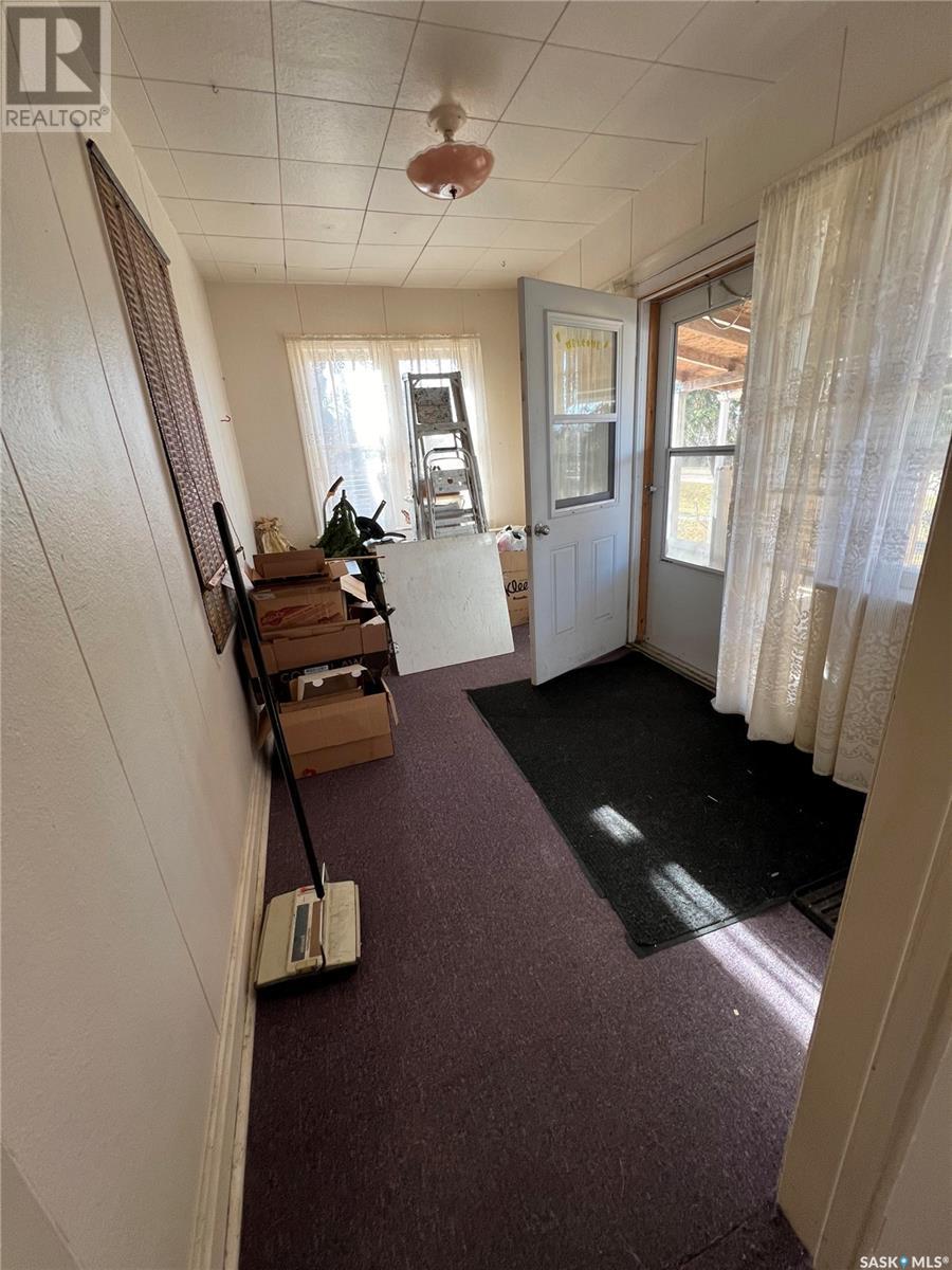 378 1st Street W Property Photo 12