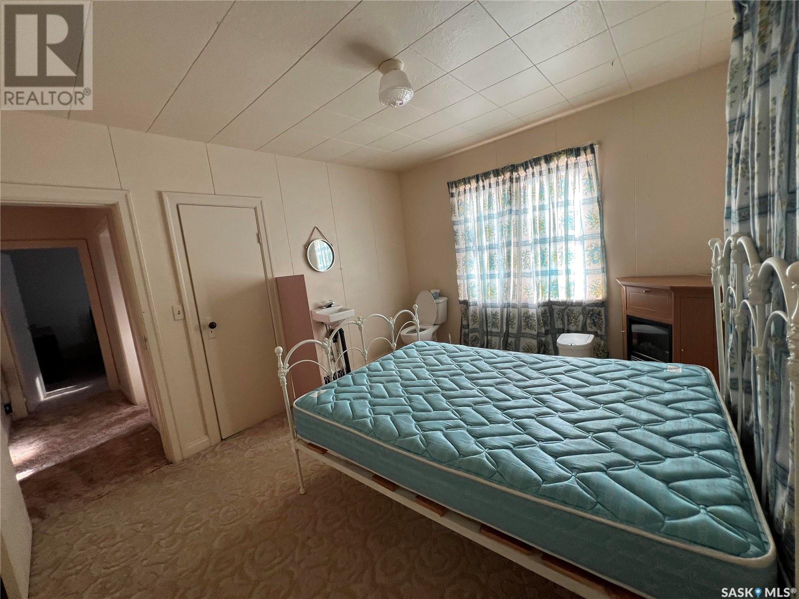 378 1st Street W Property Photo 15