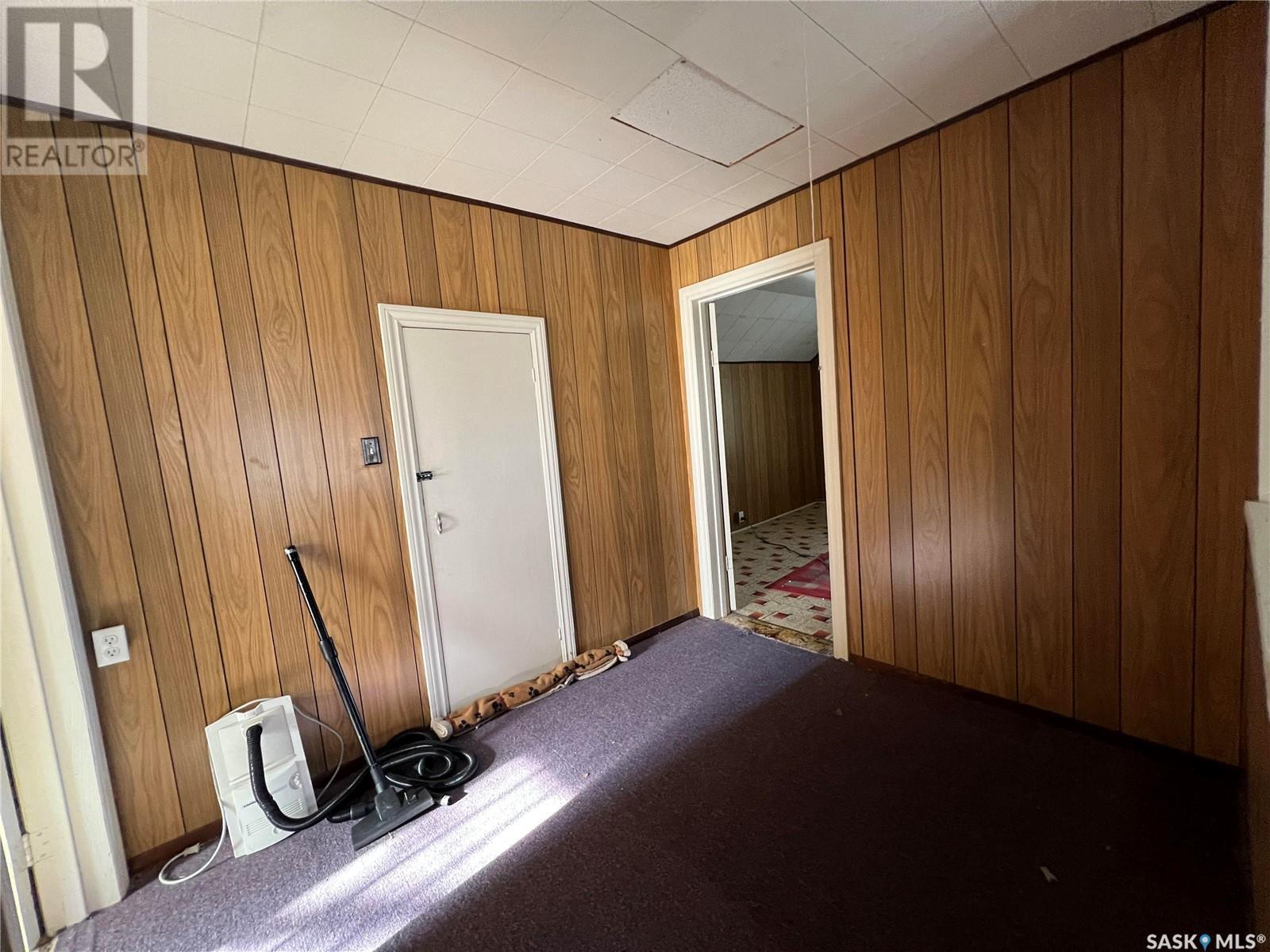 378 1st Street W Property Photo 19