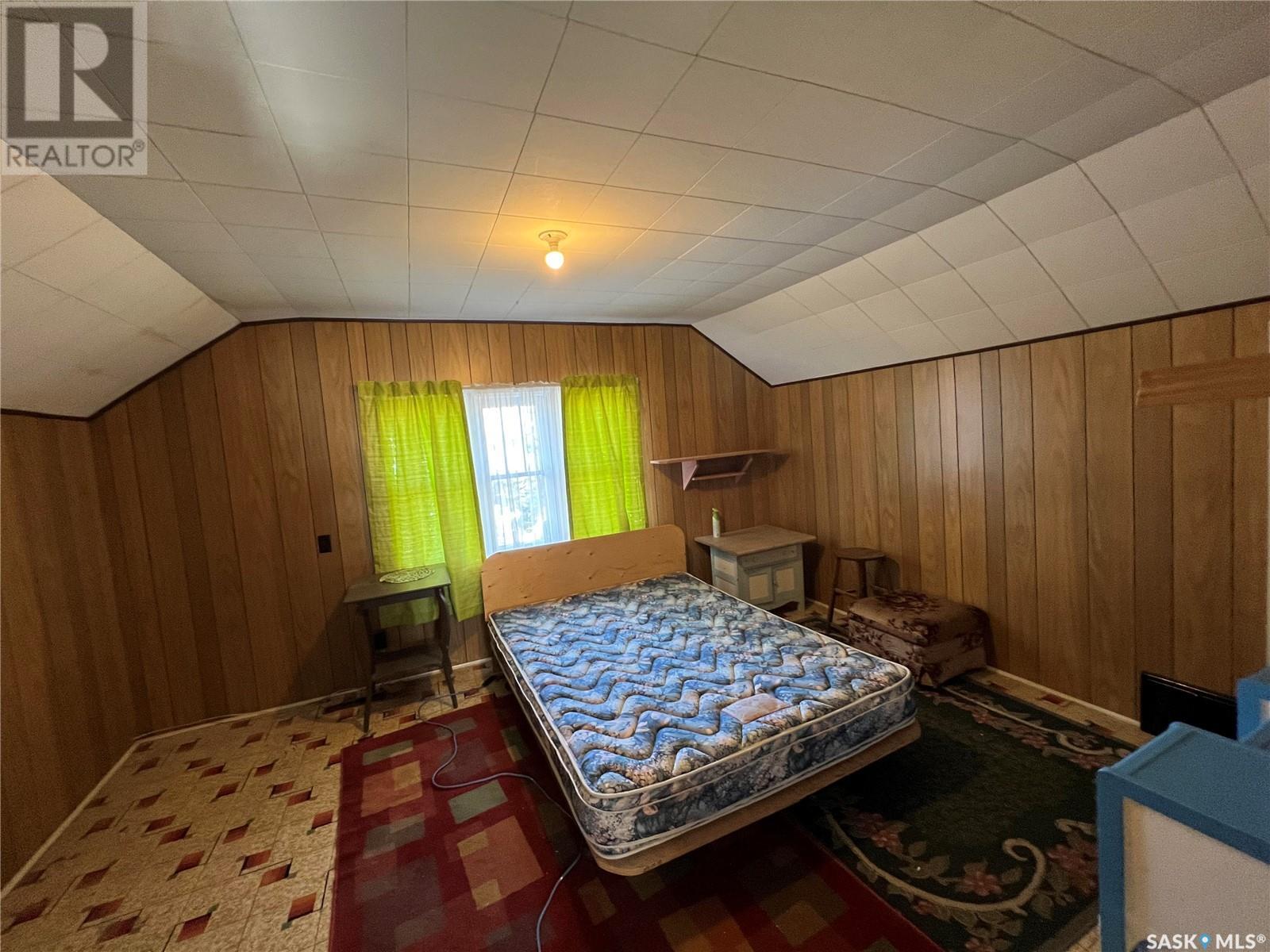 378 1st Street W Property Photo 20