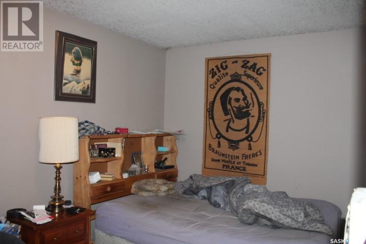 905 Robinson Street Property Photo 12