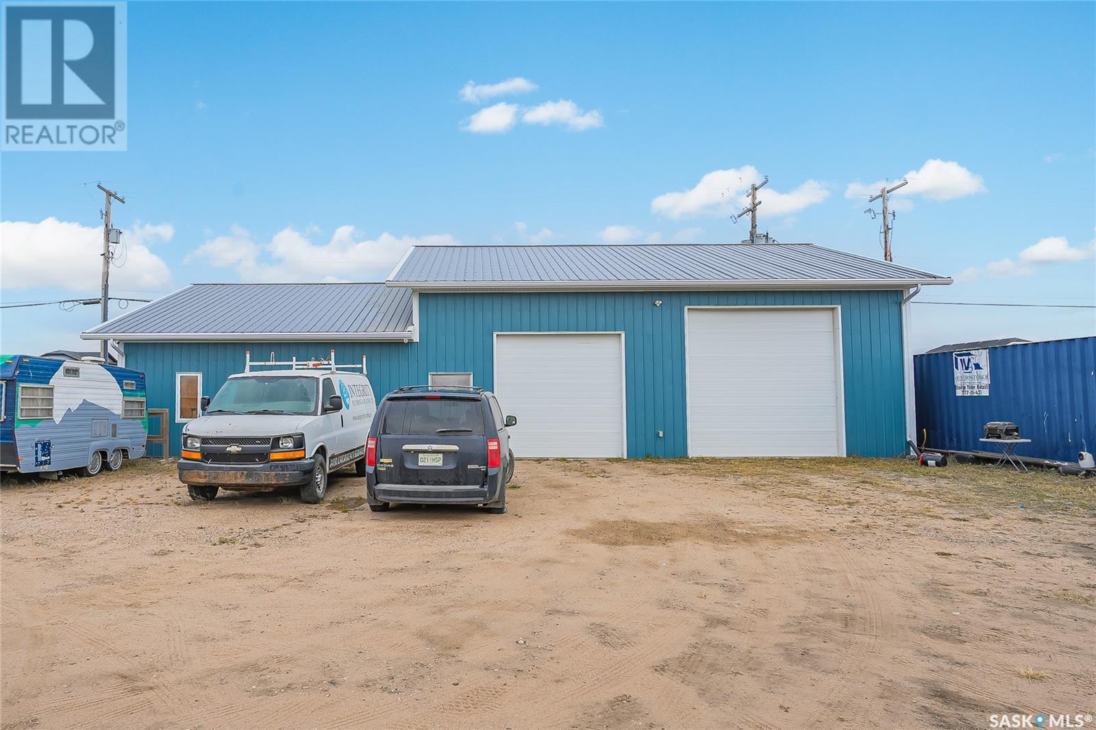 601 Neufeld Street Property Photo 1