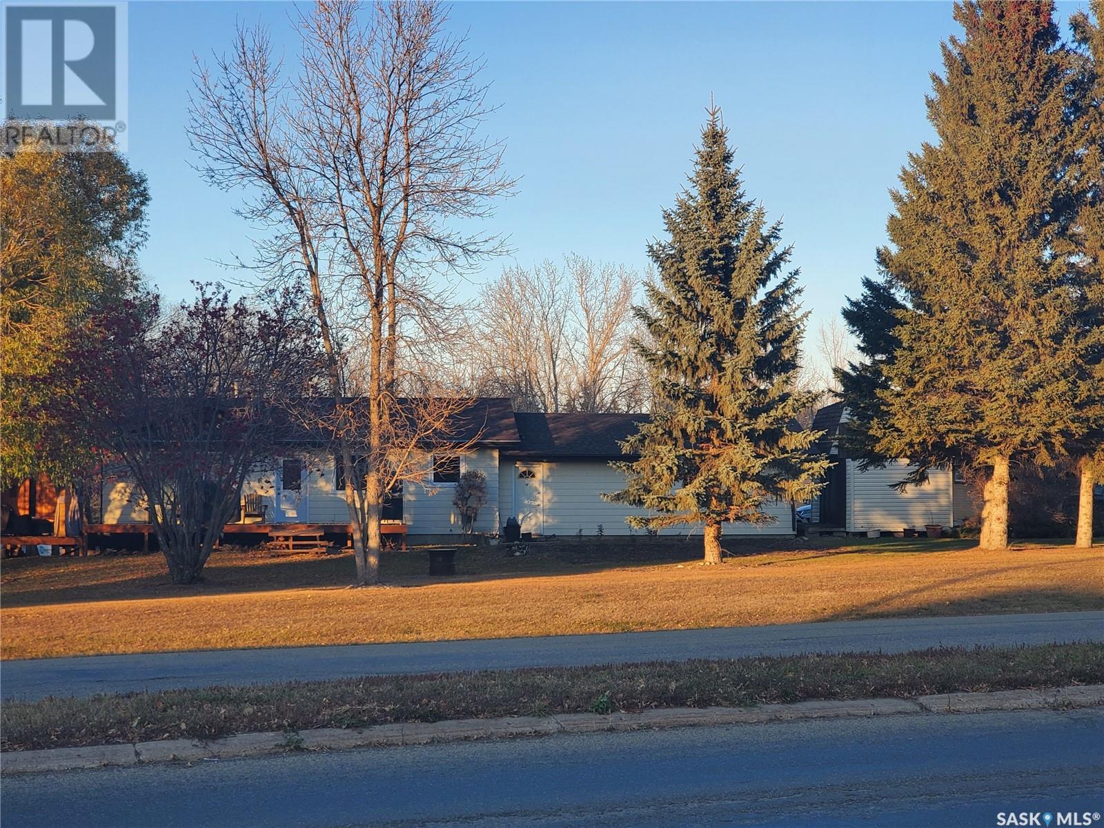335 Queen Elizabeth Boulevard Property Photo 26