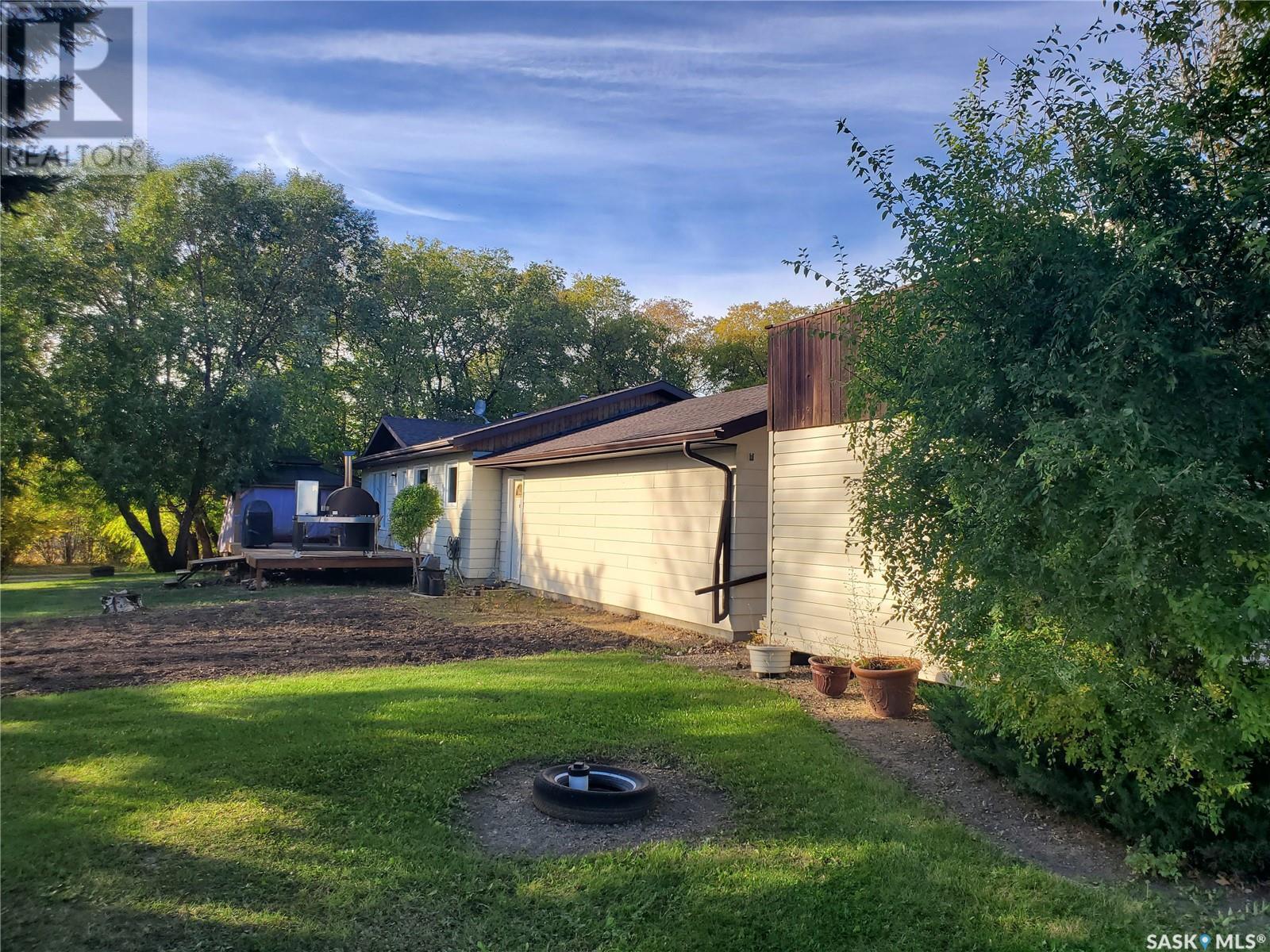 335 Queen Elizabeth Boulevard Property Photo 29