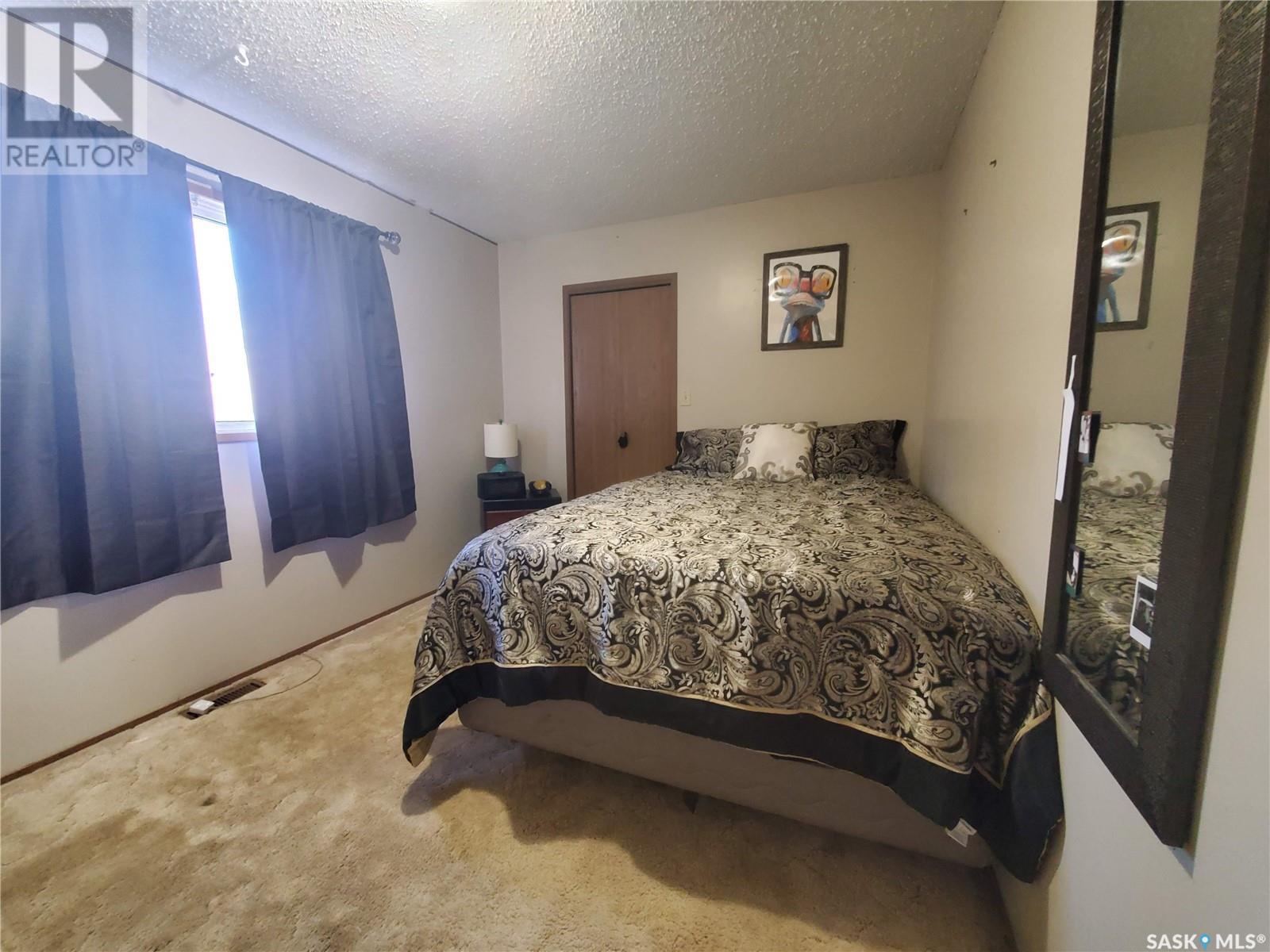 335 Queen Elizabeth Boulevard Property Photo 35