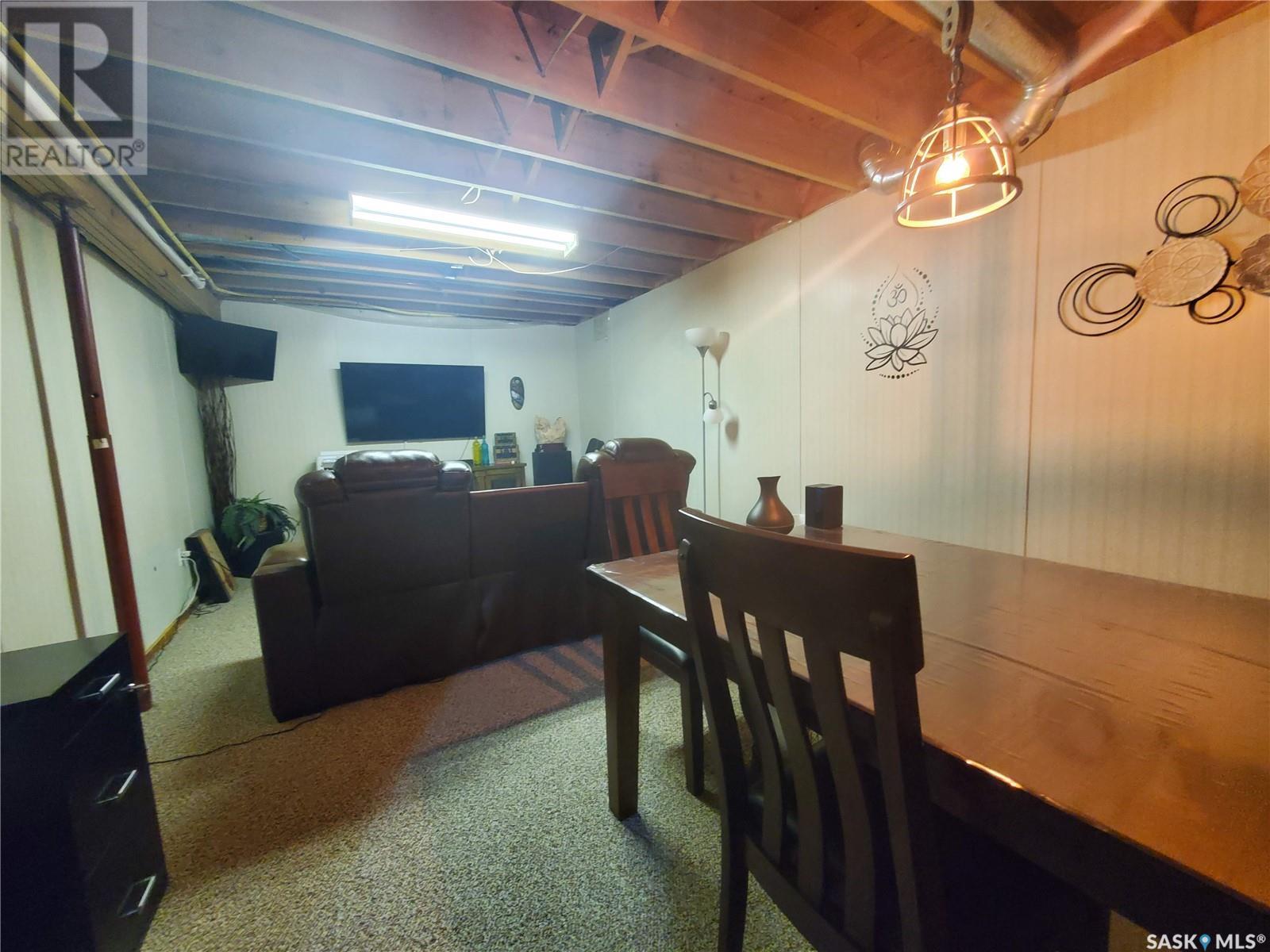 335 Queen Elizabeth Boulevard Property Photo 37