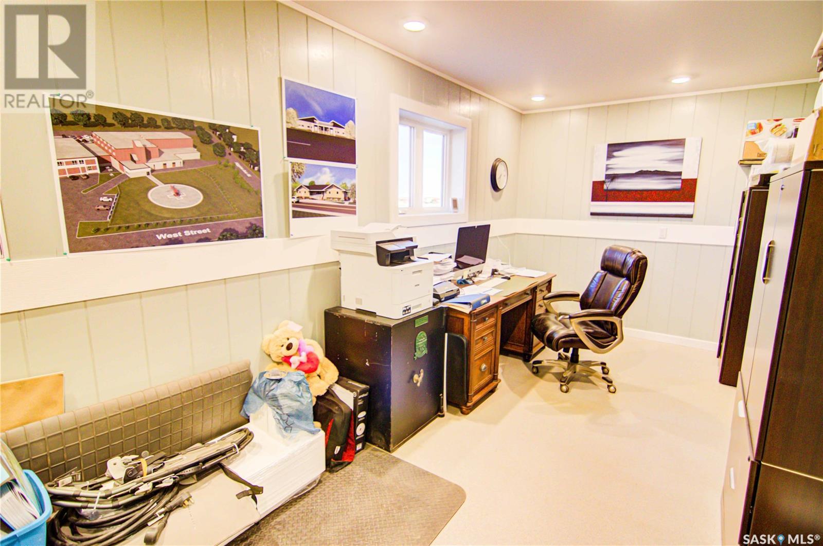 2530 Saskatchewan Drive S Property Photo 10