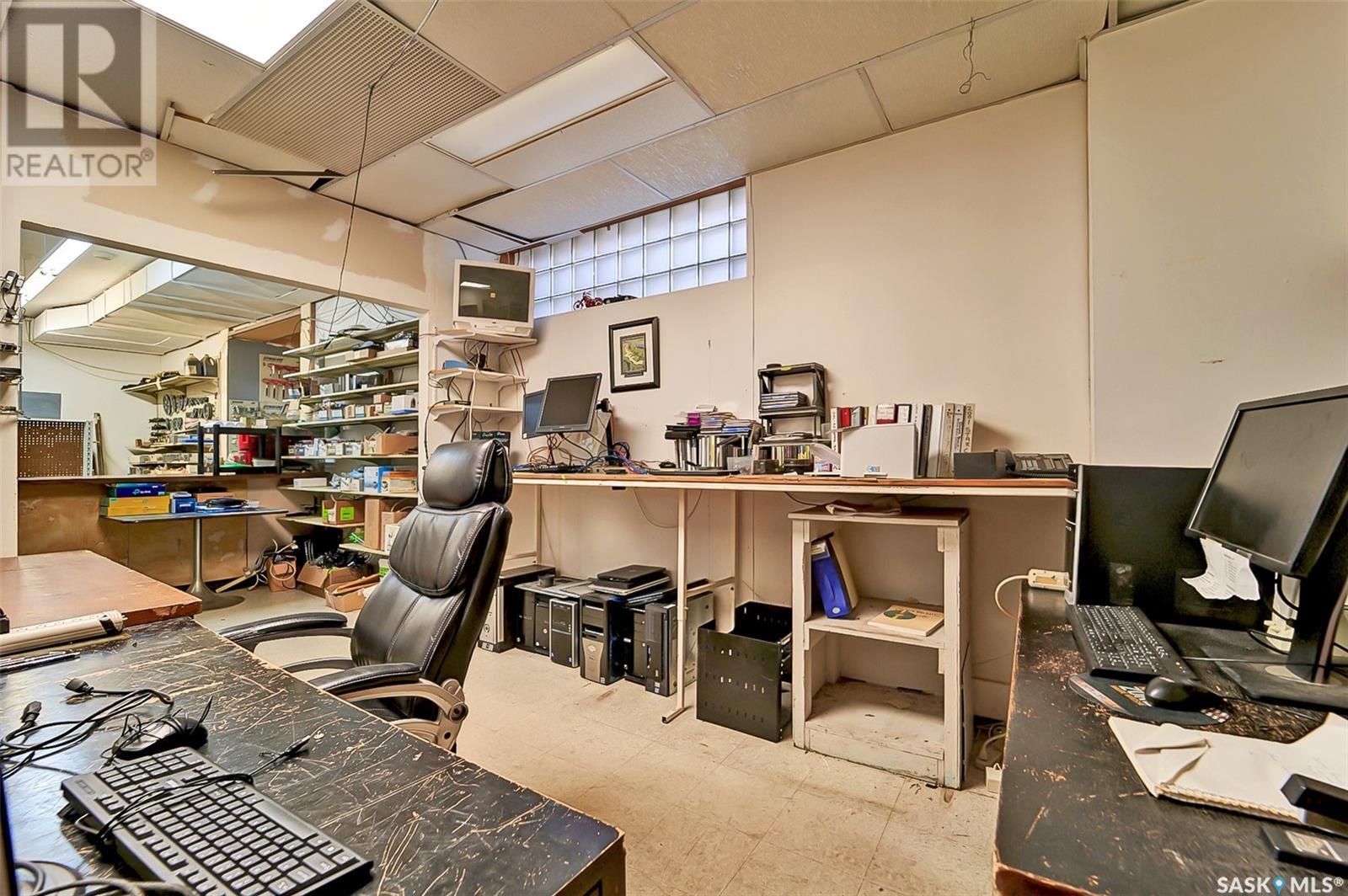 120 B Avenue W Property Photo 7